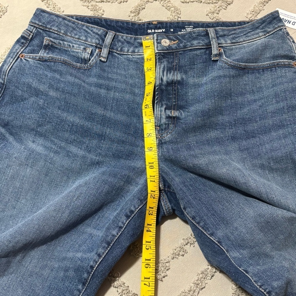 Old Navy NWT High Rise Curvy O.G. Straight Jeans size 16 - Picture 6 of 7